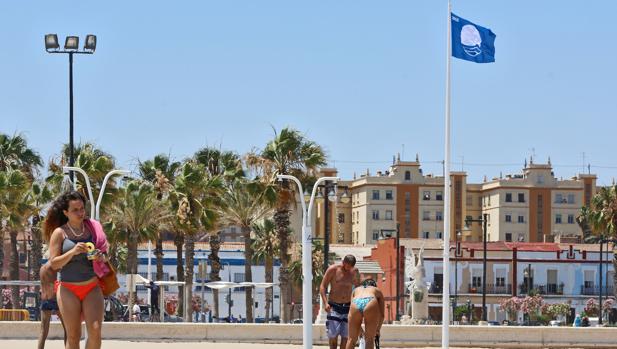 Imagen tom,ada este martes en la playa de las Arenas de Valencia