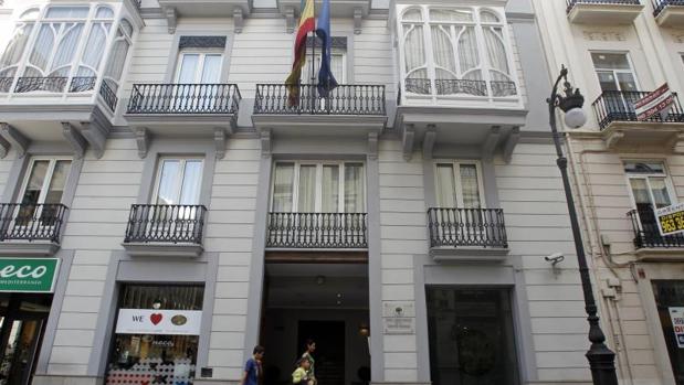 Fachada de la sede del Consell Jurídic Consultiu en Valencia