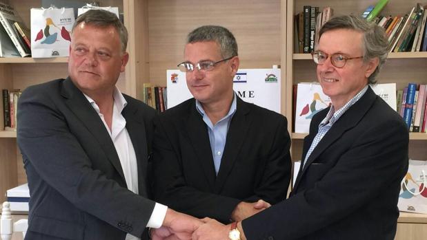 El alcalde de Castrillo Mota de Judíos, Lorenzo Rodríguez, visita Israel para celebrar el hermanamiento con la localidad israelí de Kfar Vradim
