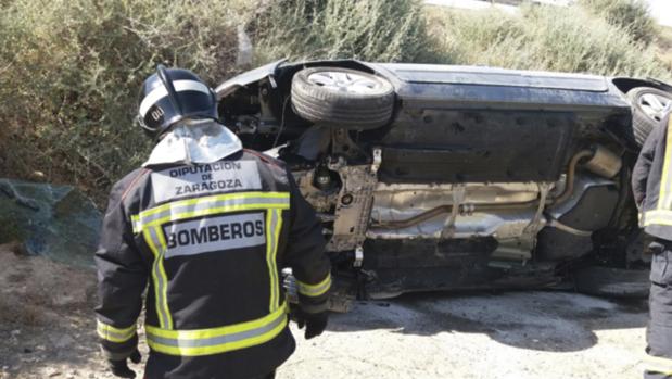 Estado en que quedó el coche que se salió de la A-23, accidente que le costó la vida al conductor