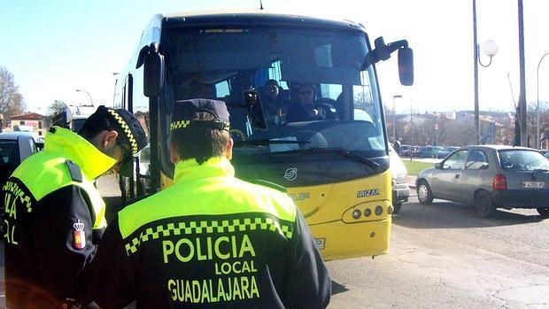 El Ayuntamiento de Guadalajara no va a aceptar que 320 autobuses a la semana pasen por la ciudad