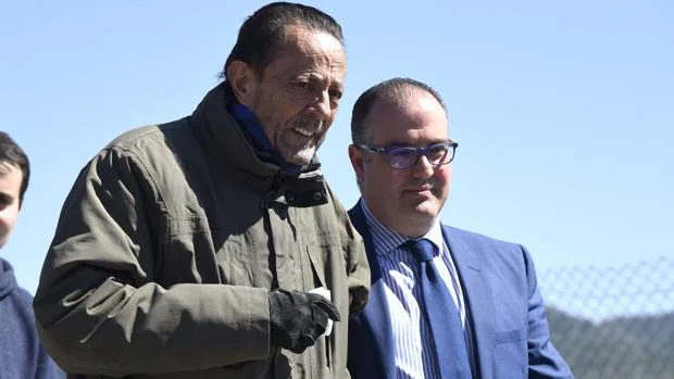 Julián Muñoz a su salidad de la prisión durante un permiso penitenciario