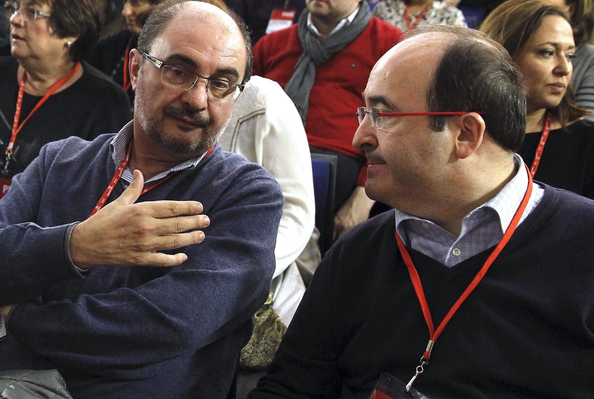 El presidente aragonés y líder regional del PSOE, Javier Lambán, juntoa al dirigente del PSC, Miquel Iceta