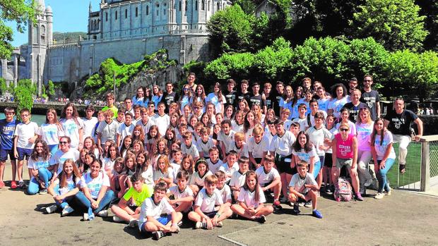 Los pequeños, en Lourdes