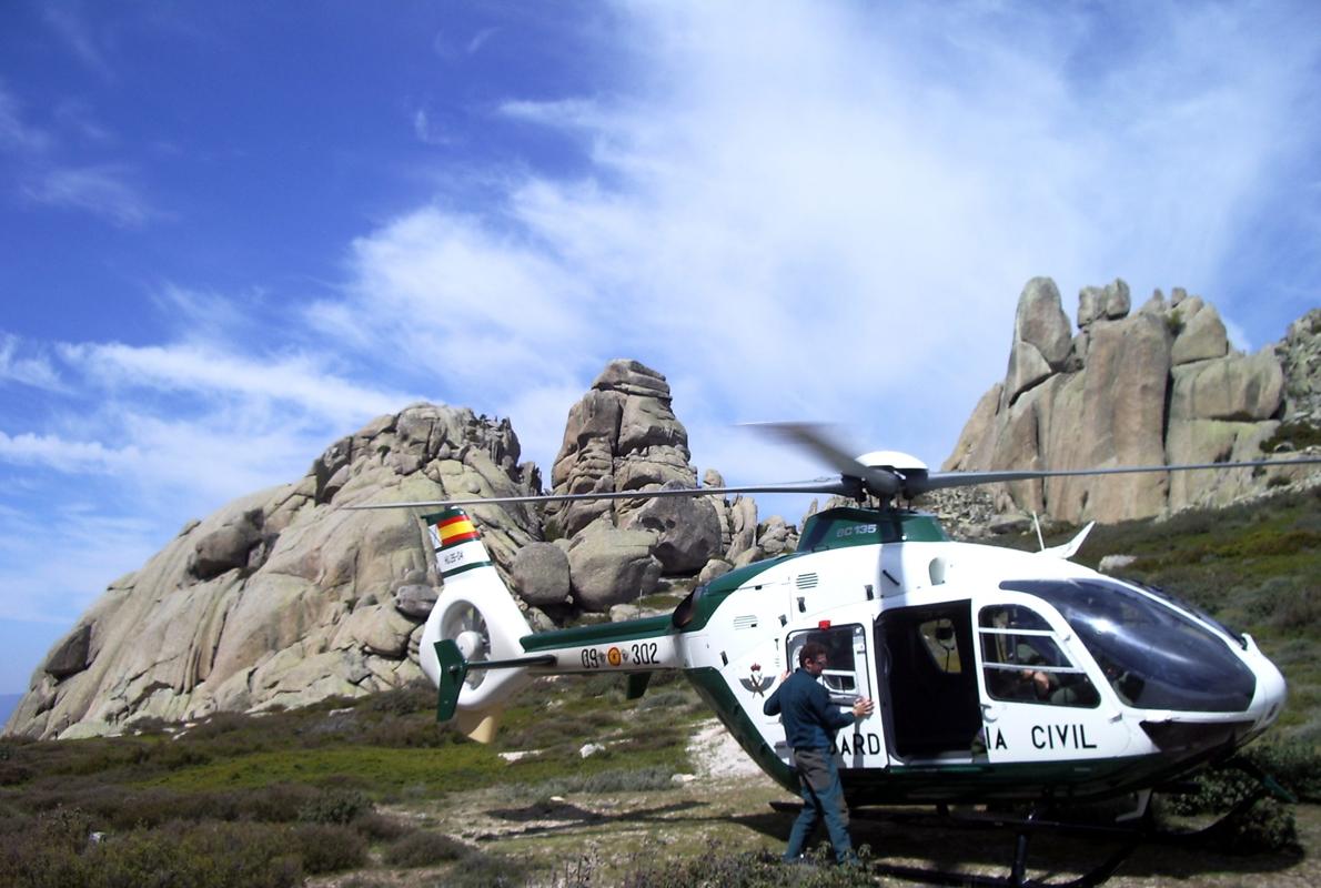 Helicóptero de una de las unidades de rescate de montaña de la Guardia Civil