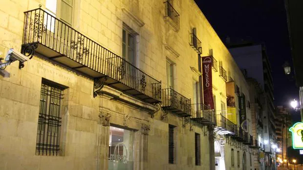 Imagen de la fachada del Museo de Bellas Artes Gravina en Alicante