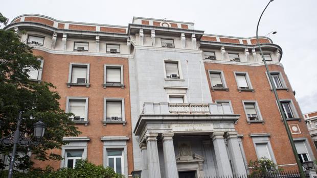 Edificio del Ministerio de Exterior en la plaza del Marques de Salamanca