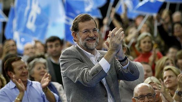 Rajoy busca apoyos del IBEX, económicos y de la sociedad civil para presionar a Rivera