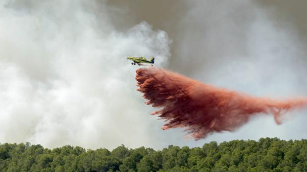 Estabilizado el incendio de Tavernes de la Valldigna