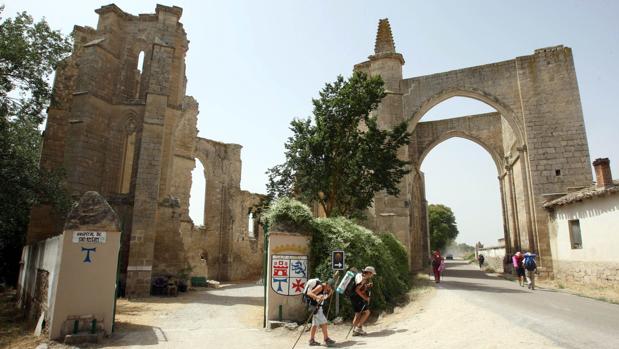 Camino de Santiago, a su paso por Castrojeriz (Burgos)