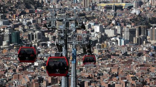 Matro aéreo en la capital boliviana