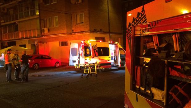 Once intoxicados por un aparatoso incendio en Puente de Vallecas