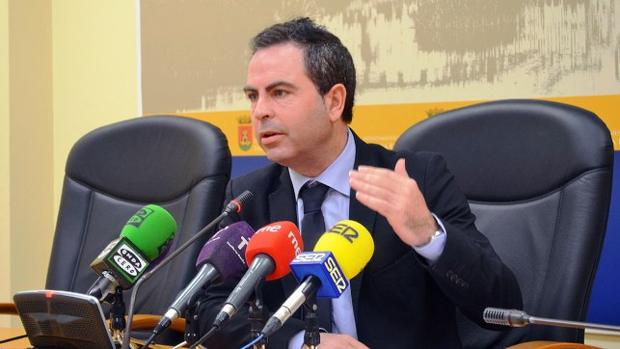 PSOE Talavera:«Estamos haciendo el ridículo con la playa nudista»