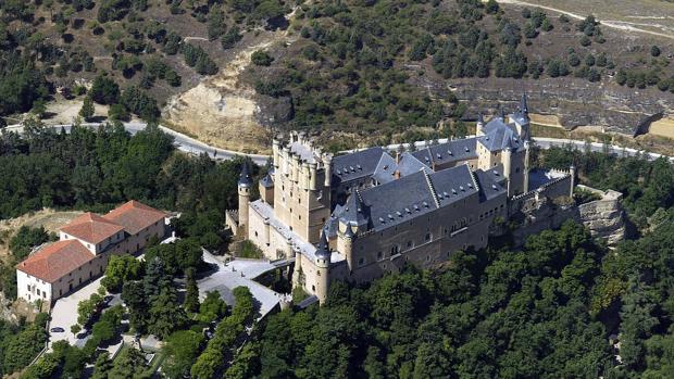 El Alcázar de Segovia es uno de los castillos más representativos de la muestra