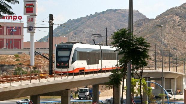 Un convoy del TRAM.