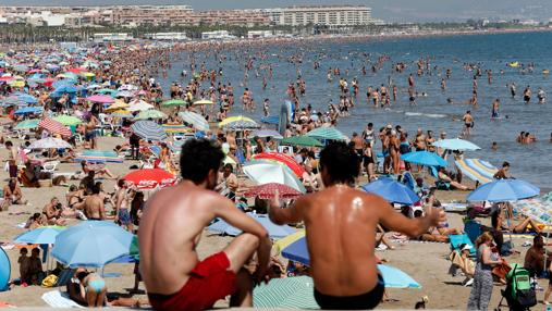 Imagen tomada este domingo en la playa de Las Arenas de Valencia