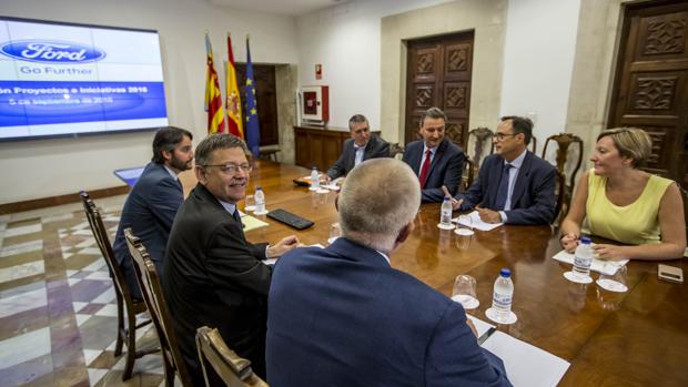 Imagen de la reunión celebrada este lunes en el Palau de la Generalitat