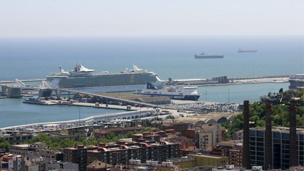 Una vista del Puerto de Barcelona