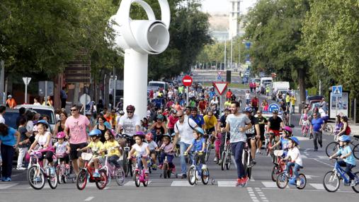 El barrio del Polígono lleva años reivindicando el carril-bici