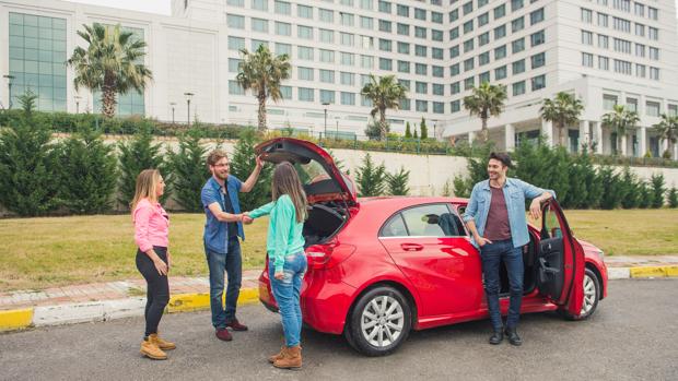 Pasajeros que viajan a través de Blablacar comparten gastos de gasolina