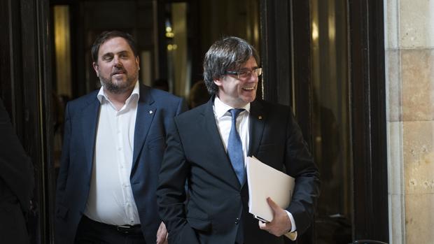 Oriol Junqueras y Carles Puigdemont, el pasado miércoles en el Parlamento catalán