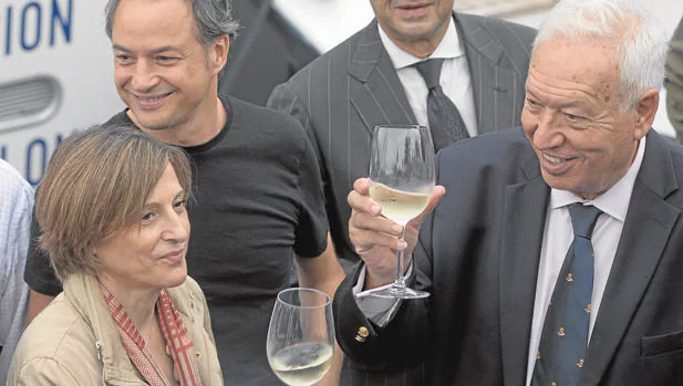 José Manuel García Margallo y Carme Forcadell, el jueves en el Salón Náutico de Barcelona