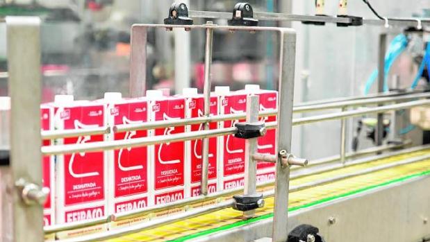 El sector constata la recuperación de los precios, derivada de una caída en la oferta de leche