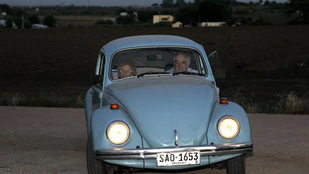 Carmena junto a José Mujica, durante su viaje a Uruguay