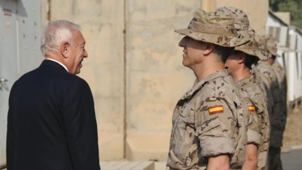 El ministro Margallo, ayer en las instalaciones de la Embajada española en Bagdad