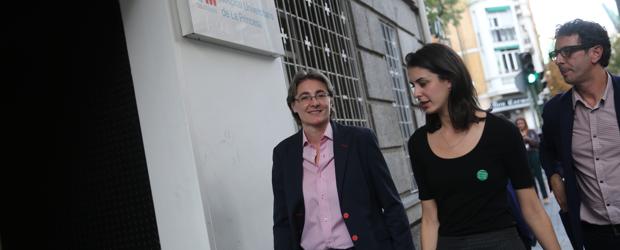 La primera Teniente de Alcalde, Marta Higueras, y la portavoz municipal, Rita Maestre