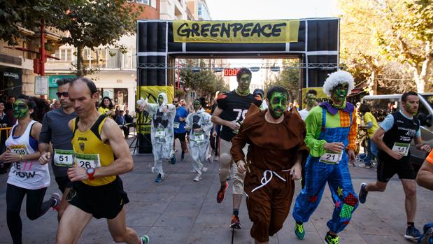 Imagen de la carrera organizada por Greenpeace en Valencia en protesta por la energía nuclear