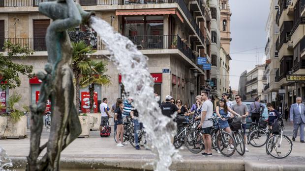 Imagen de un grupo de turistas captada en el centro de Valencia