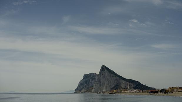 El Peñón de Gibraltar, visto desde la Línea de la Concepción