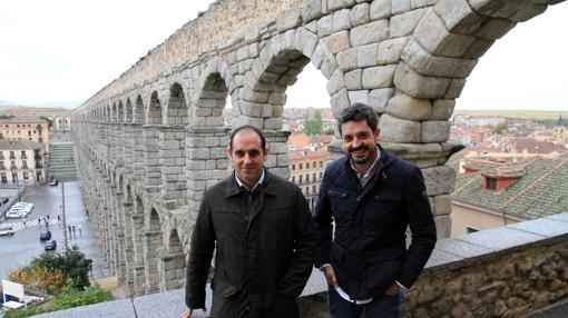 Los arqueólogos Santiago Martínez y Víctor Cabañero, autores del estudio sobre el Acueducto