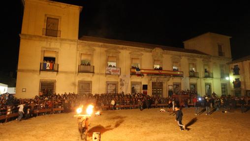 La Plaza Mayor de la villa ducal se convierte en coso desde hace siglos