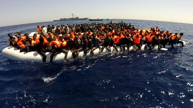 Imagen de archivo de un rescate en la misión europea en el Mediterráneo