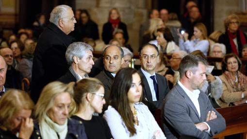 Familiares y amigos de Barberá, entre ellos Francisco Camps, Adolfo Suárez Illana y Juan Cotino