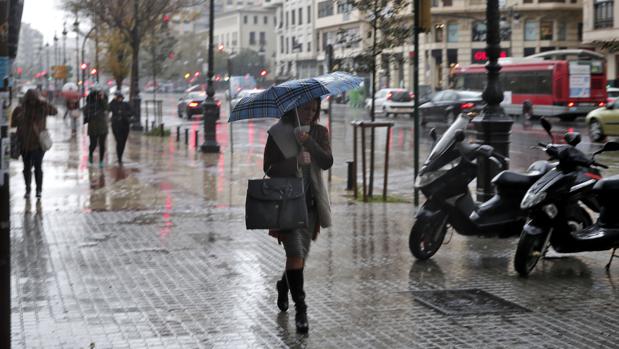 Imagen de la jornada de lluvias de hoy en Valencia