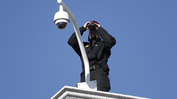 Medidas de seguridad en las inmediaciones del Congreso de los Diputados