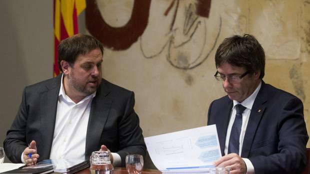 Puigdemont, junto al vicepresidente Junqueras