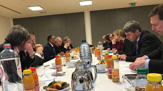 Rajoy, en la reunión de trabajo en Bruselas con el presidente de Níger