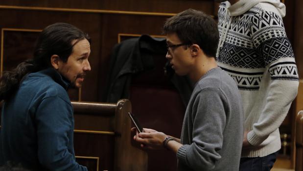 Pugna en Podemos por controlar el diseño de la asamblea
