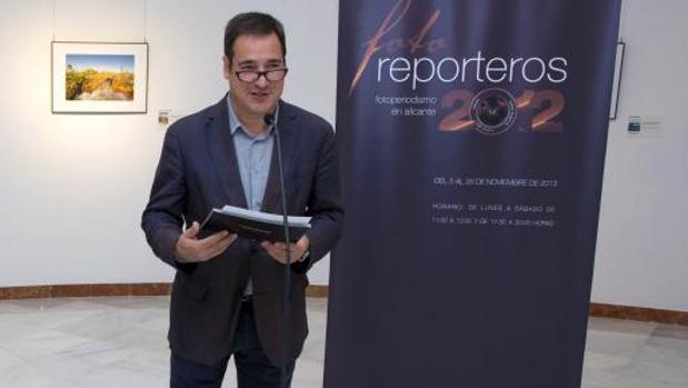 Juan Bautista Roselló, alcalde de Benissa y exdiputado de Cultura en la anterior legislatura, en una exposición en Alicante