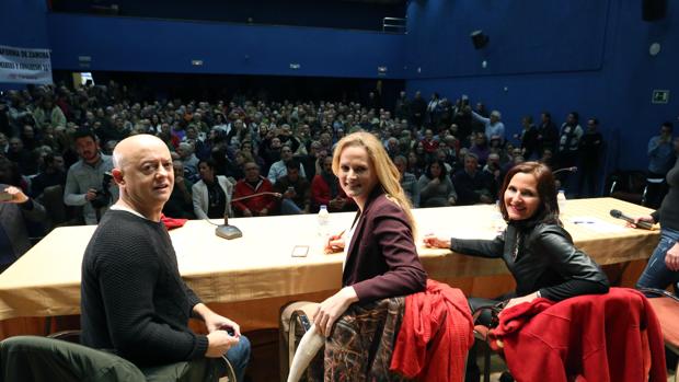 dón Elorza, Zaida Cantera y Mari Luz Martínez Seijo, ayer en Valladolid