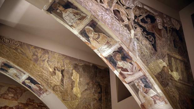 Detale de los frescos de Sijena que se exhiben en el MNAC