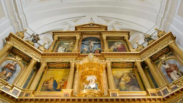 Detalle del retablo de la parroquia de Santa María la Antigua