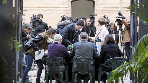 Imagen de la mesa en la que se ha renovado el acuerdo