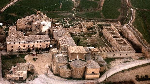 Vista aérea del Monasterio de Sijena, cuyo rico patrimonio artístico tiene que devolver Cataluña