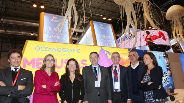 Imagen de Mónica Oltra y Ximo Puig en el estand de FITUR, en Madrid