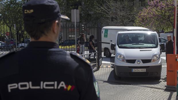 Muere un hombre por disparos de la Policía, tras ser denunciado por violencia machista